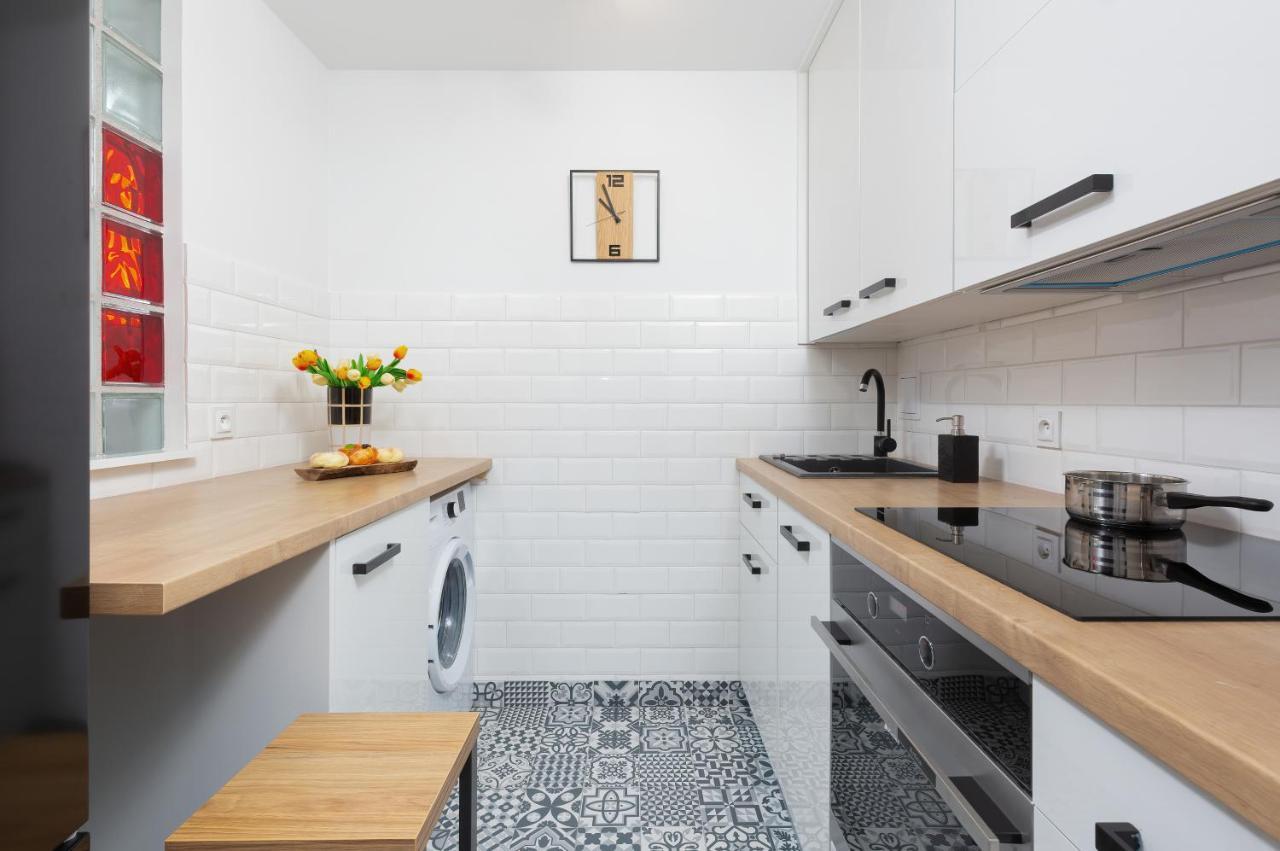 Metro Marymont Apartment By Noclegi Renters Warsaw Exterior photo