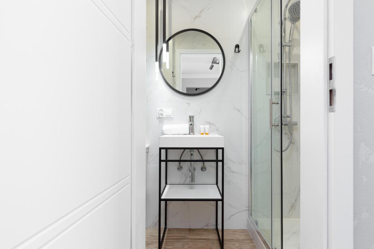 Metro Marymont Apartment By Noclegi Renters Warsaw Exterior photo